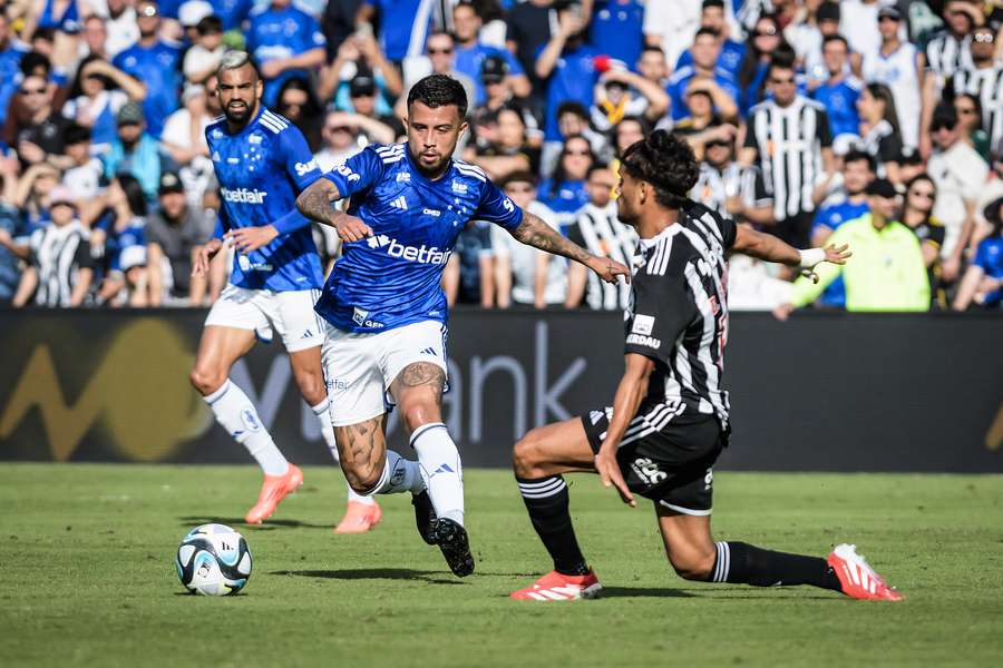 O Cruzeiro jogou melhor que o Atlético-MG em Orlando