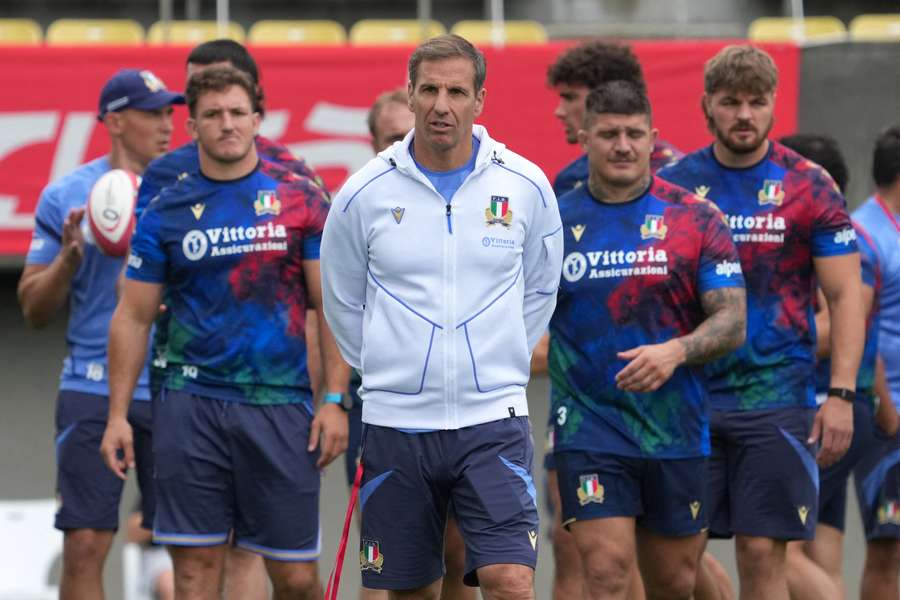 Quesada es sancionado con dos partidos Quesada es sancionado con dos partidos