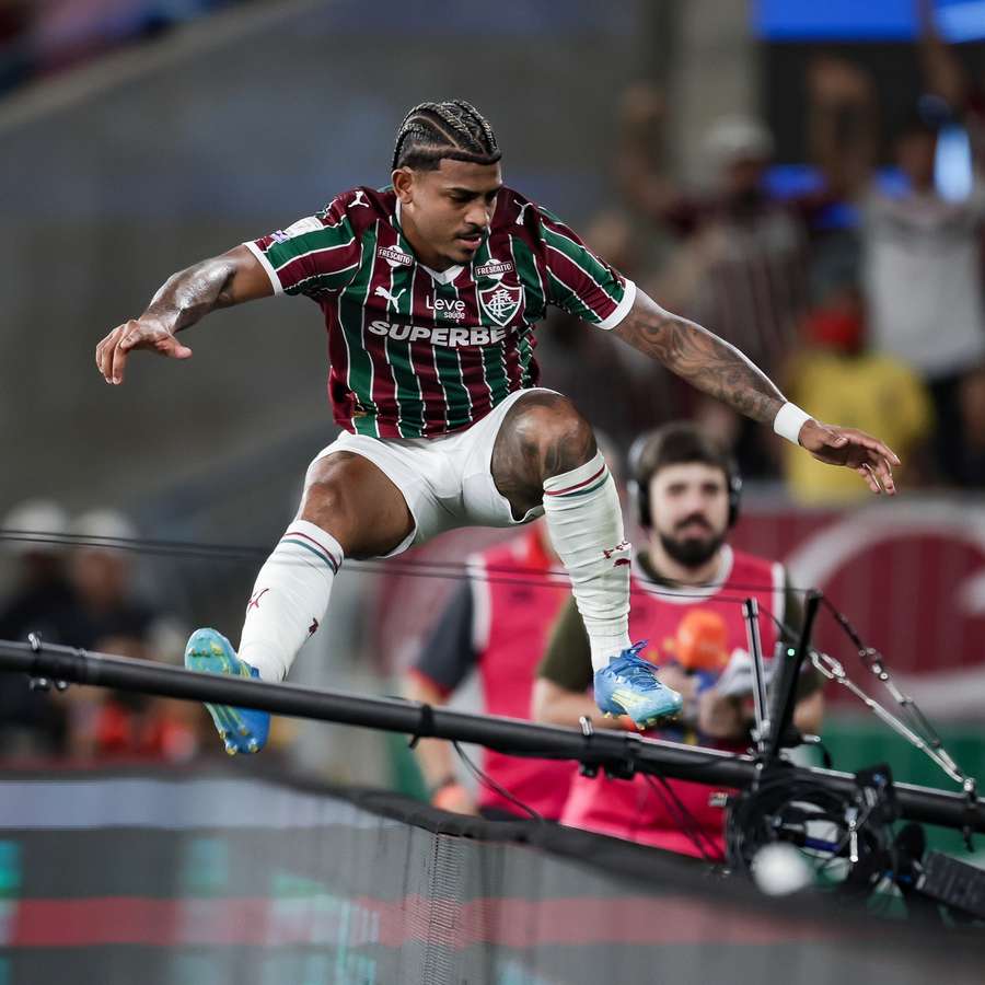 John Kennedy foi o melhor em campo no empate entre Fluminense e Vitória
