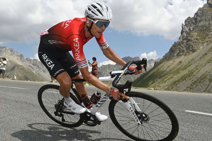 Warren Barguil se průběžně nacházel na 24. pozici.