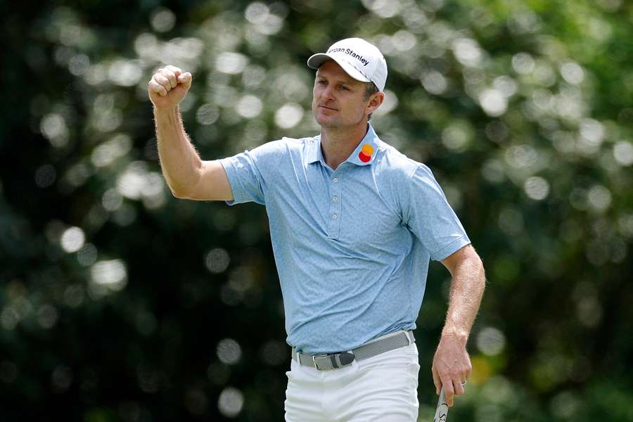England's Justin Rose fired a seven-under par 65 to seize a three-stroke lead after the opening round of the 89th Masters