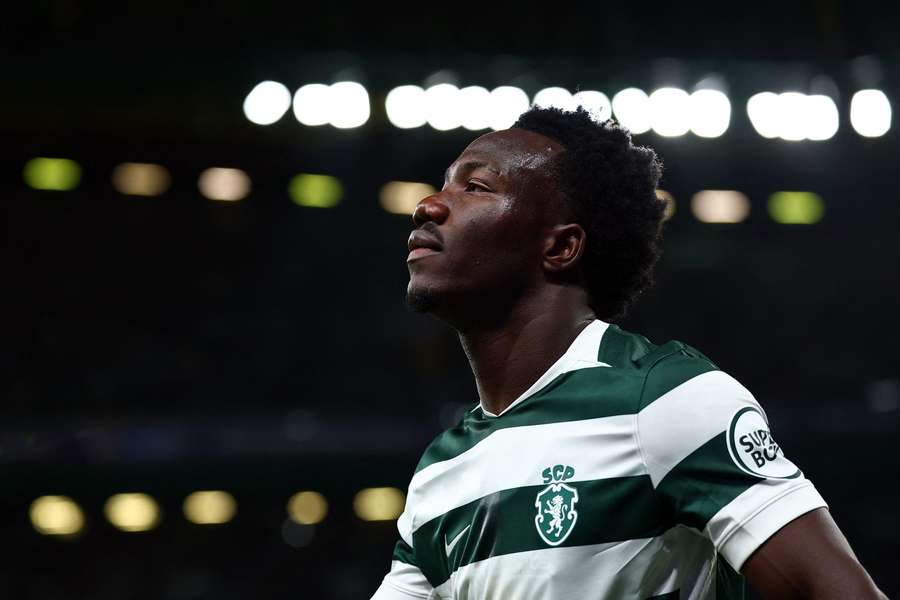 Nestory Irankunda trocou o Watford pelo Sporting Nestory Irankunda trocou o Watford pelo Sporting