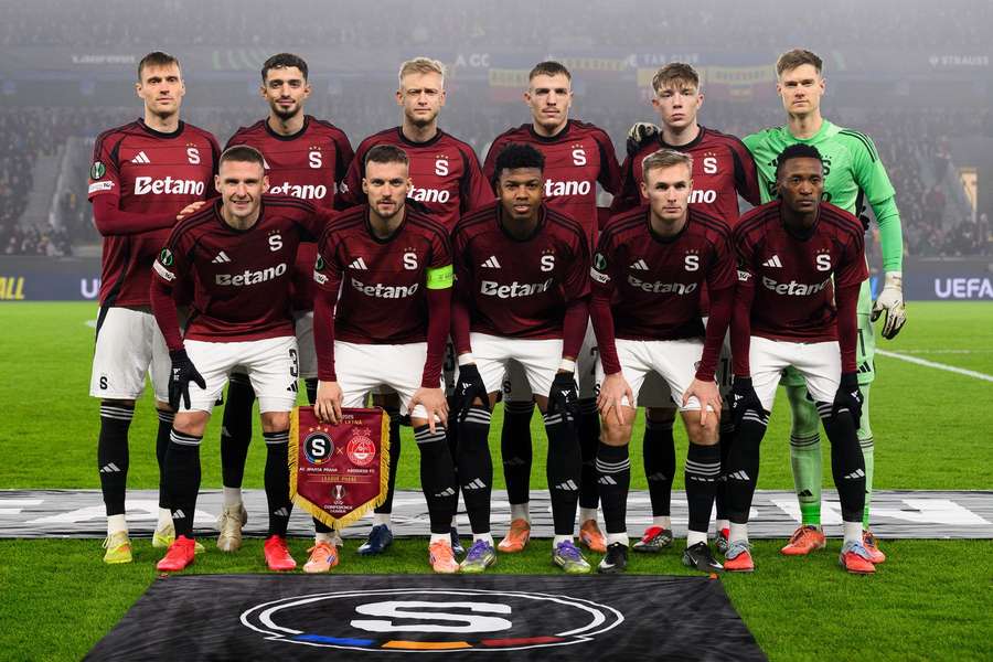 Sparťané večer nastoupí v Alkmaaru proti domácímu AZ.