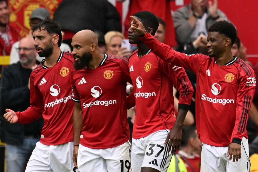 Manchester United wyszarpuje zwycięstwo z beniaminkiem w ostatnich minutach meczu