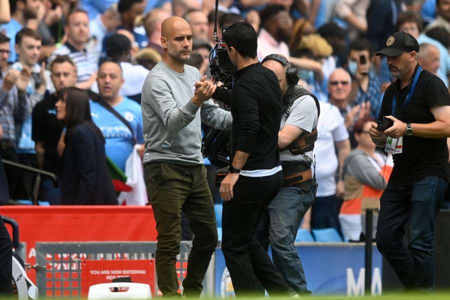 Arteta y Guardiola en un choque en el Etihad