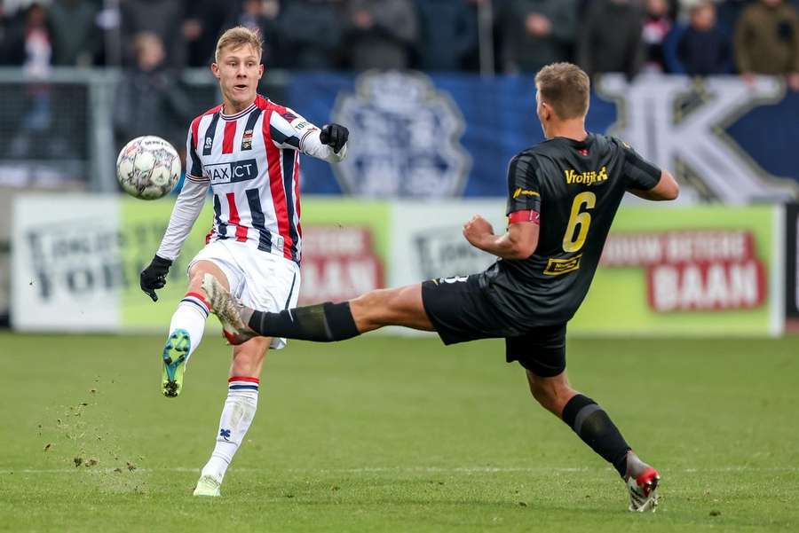 Willem II's Jesse Bosch in actie tijdens de vorige ontmoeting met NAC Breda op 11 december 2022