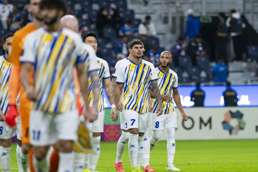 Al Gharafa ficou a um ponto do líder