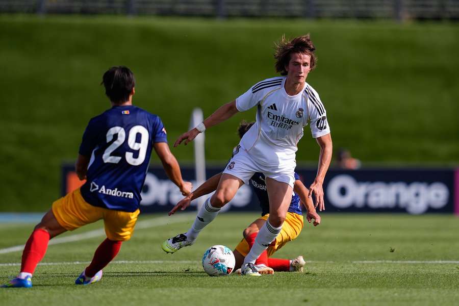 Borussia Dortmund eyeing Real Madrid defender Martinez