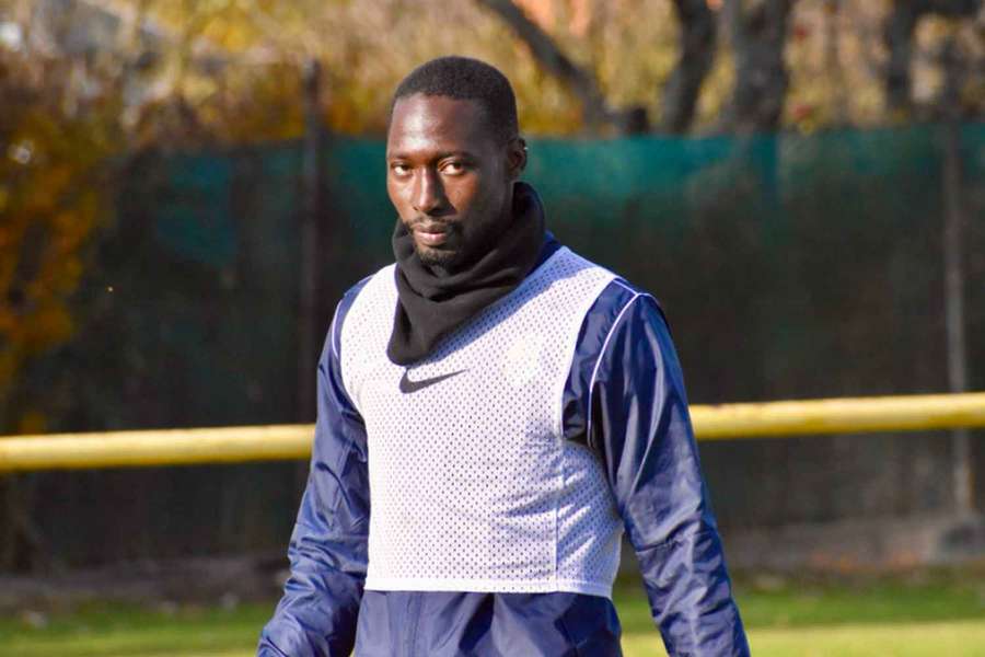 Senegalský útočník Babacar Sy zkouší obnovit spolupráci s koučem Nádvorníkem Senegalský útočník Babacar Sy zkouší obnovit spolupráci s koučem Nádvorníkem