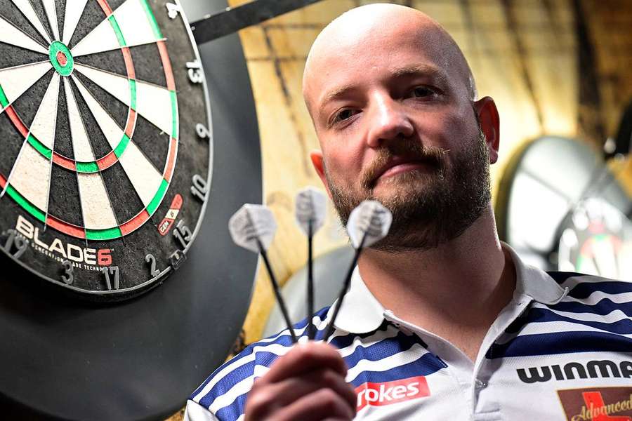 DartsTracker LIVE Auftakt in die DartsWM 2025 Weltmeister