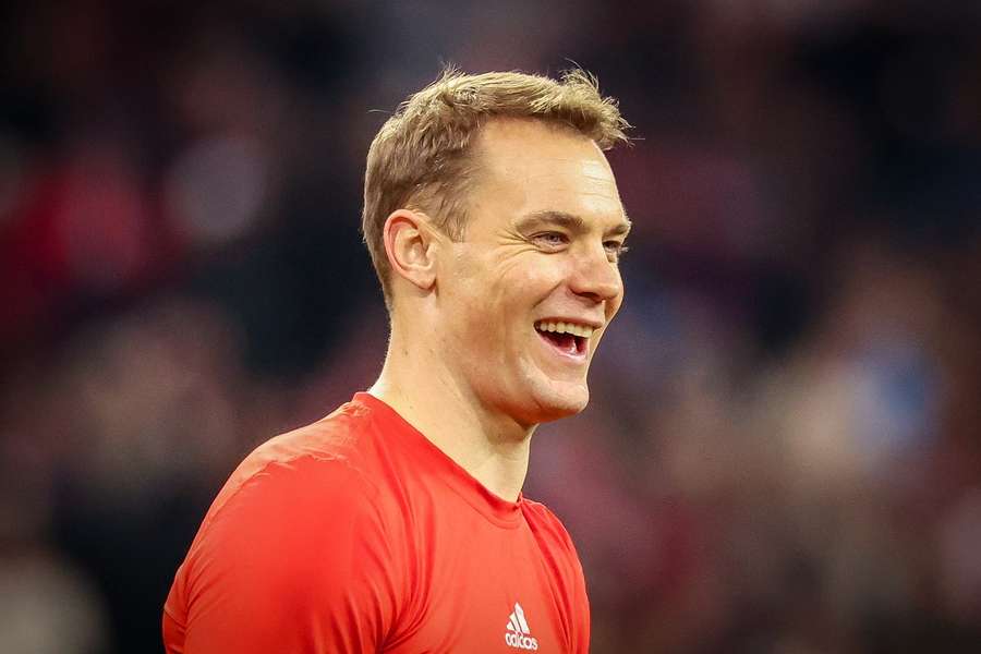 Neuer is "is one of the top three goalkeepers in the world" says Germany rival Baumann