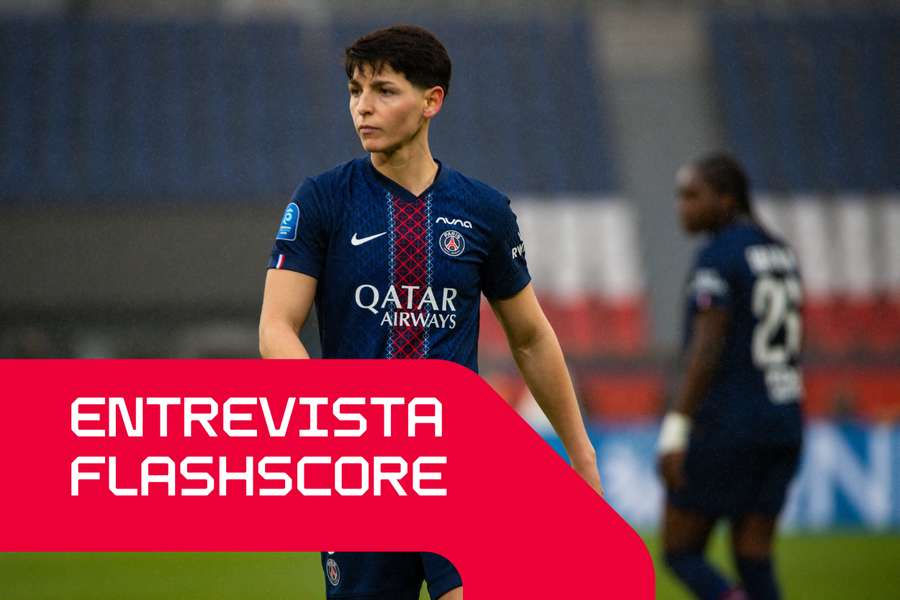 Elisa De Almeida em ação pelo Paris SG