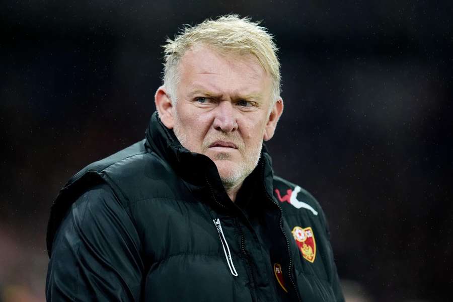 Trenér Černé Hory a bývalý slavný hráč Robert Prosinečki.