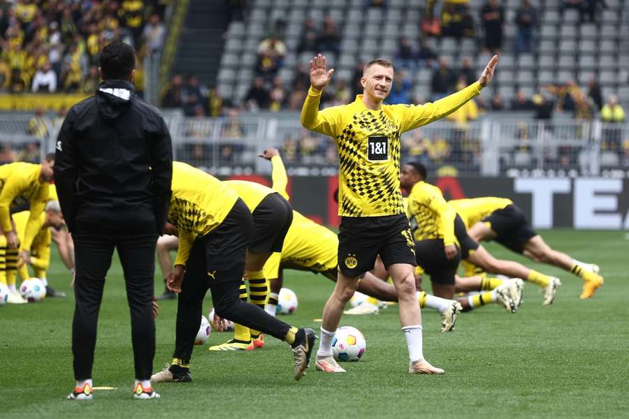 O futuro de Marco Reus, ídolo do Borussia Dortmund, após o final da época, está em aberto