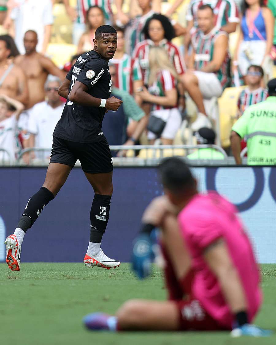 Júnior Santos deixou Fábio na saudade