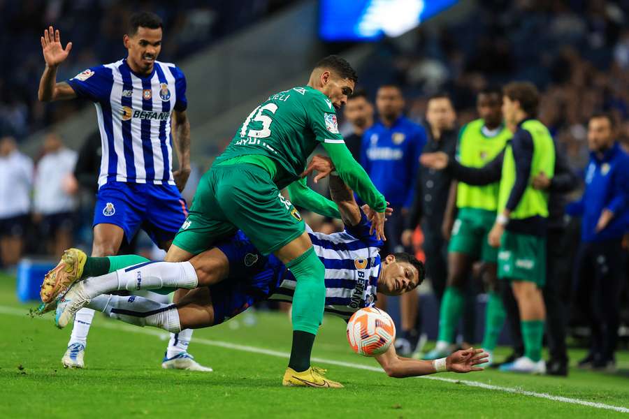 Riccieli assume luta pela Europa em dia de apresentação do plantel do Famalicão