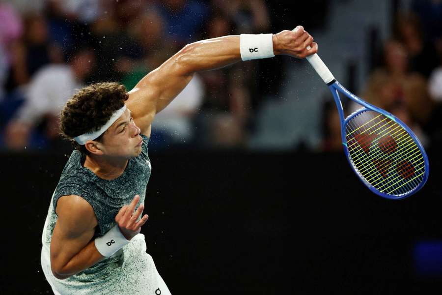 Ben Shelton postoupil v Dallasu do čtvrtfinále.