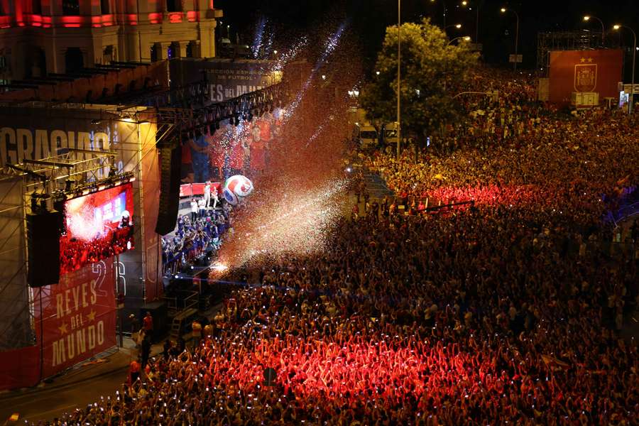 Celebrações da vitória espanhola na Praça Cibeles, em Madrid Celebrações da vitória espanhola na Praça Cibeles, em Madrid