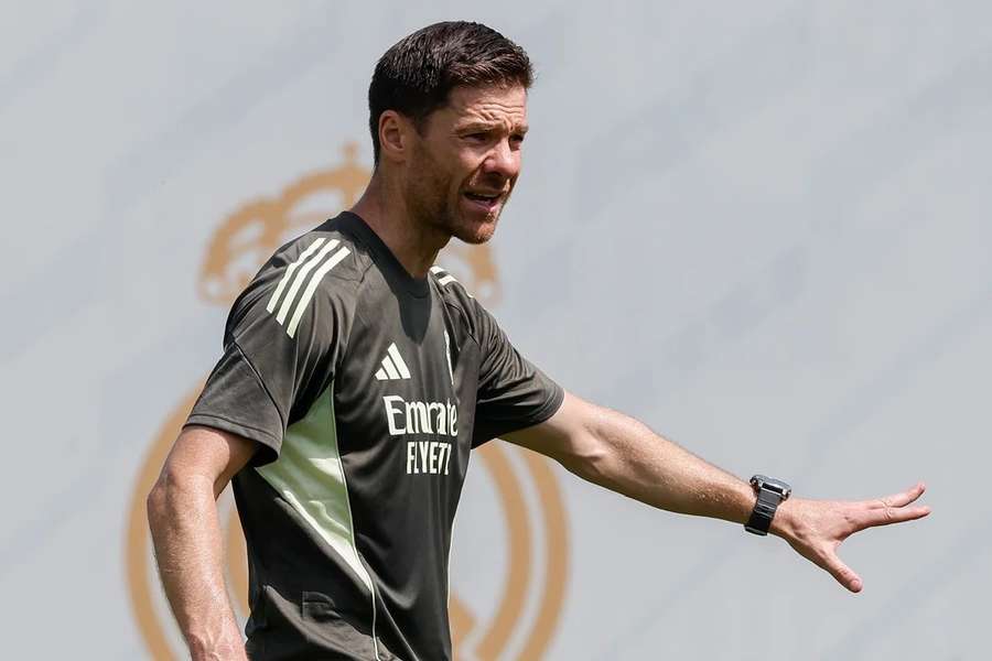 Xabi Alonso, durante su primer entrenamiento con el Real Madrid