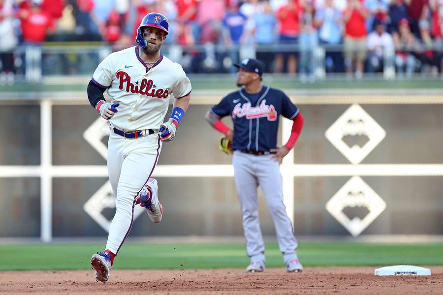 Phillies eliminam os atuais campeões Braves dos playoffs da MLB