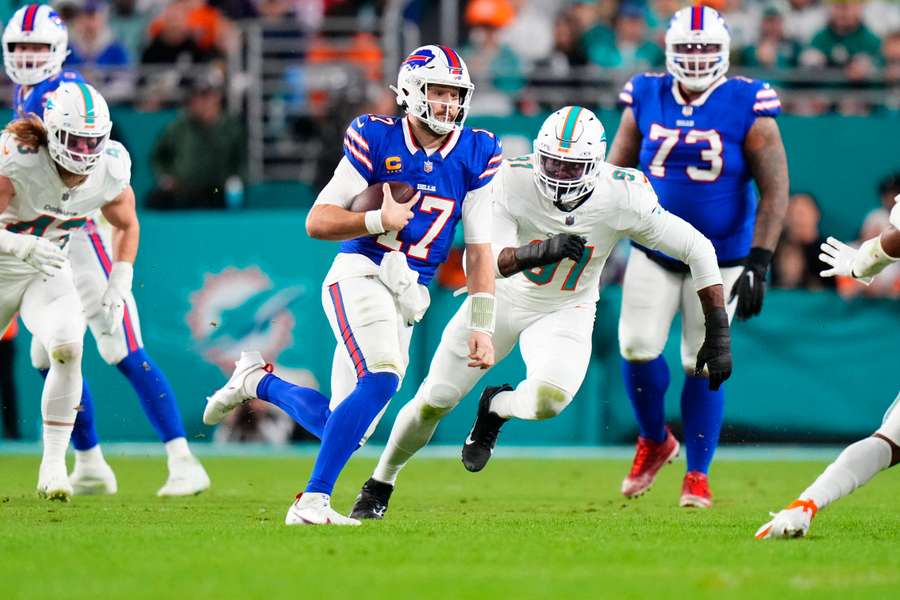 O Buffalo Bills visita o Miami Dolphins para um confronto estelar.