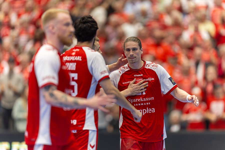 Knorr (r.) blieb im zweiten Spiel gegen Skanderborg ohne Torerfolg
