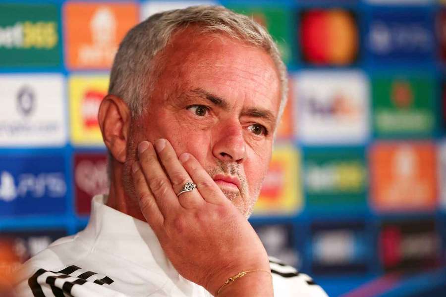Eddie Howe in awe of Jose Mourinho ahead of Benfica clash Eddie Howe in awe of Jose Mourinho ahead of Benfica clash