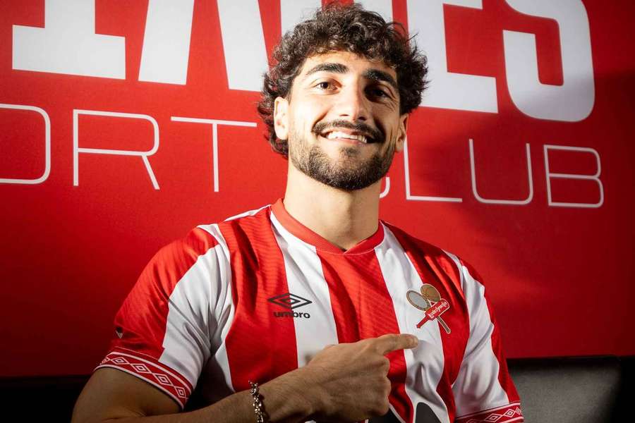 Miguel Sousa ao serviço do Leixões