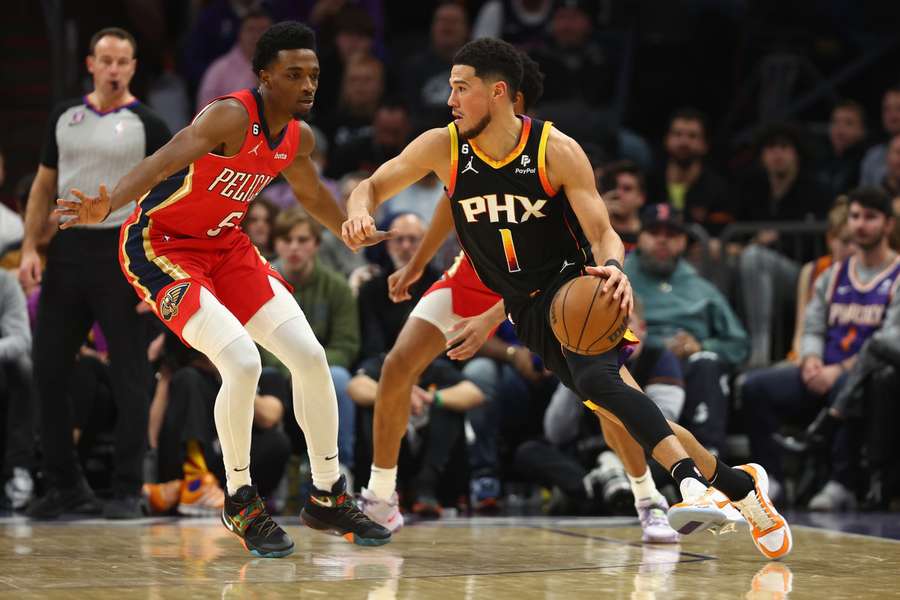 Booker pomohl v NBA Phoenixu k výhře nad New Orleans a vytvořil nový rekord