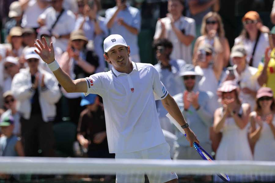 Alex de Minaur celebrates his win