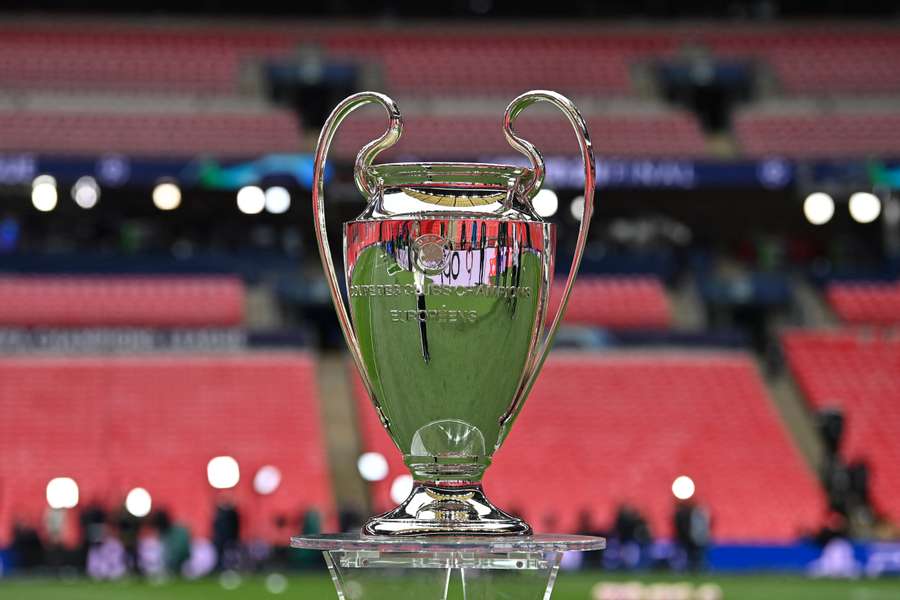 Ve Wembley se rozhodne, kdo pozvedne trofej pro vítěze Ligy mistrů.