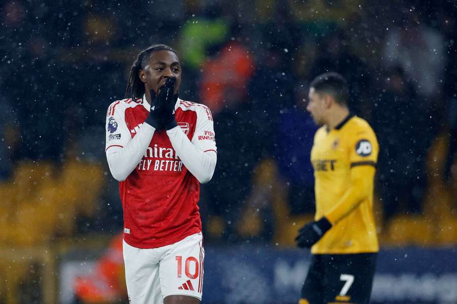 Arsenal v nastavení přišel o výhru na hřišti Wolves Arsenal v nastavení přišel o výhru na hřišti Wolves