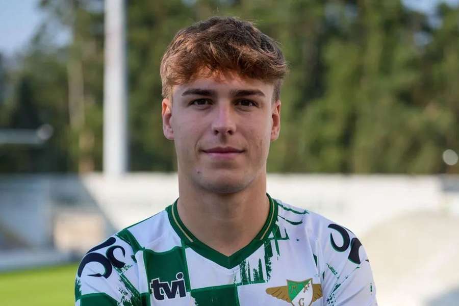 Álvaro Martínez ha firmado por el Moreirense hasta 2028.