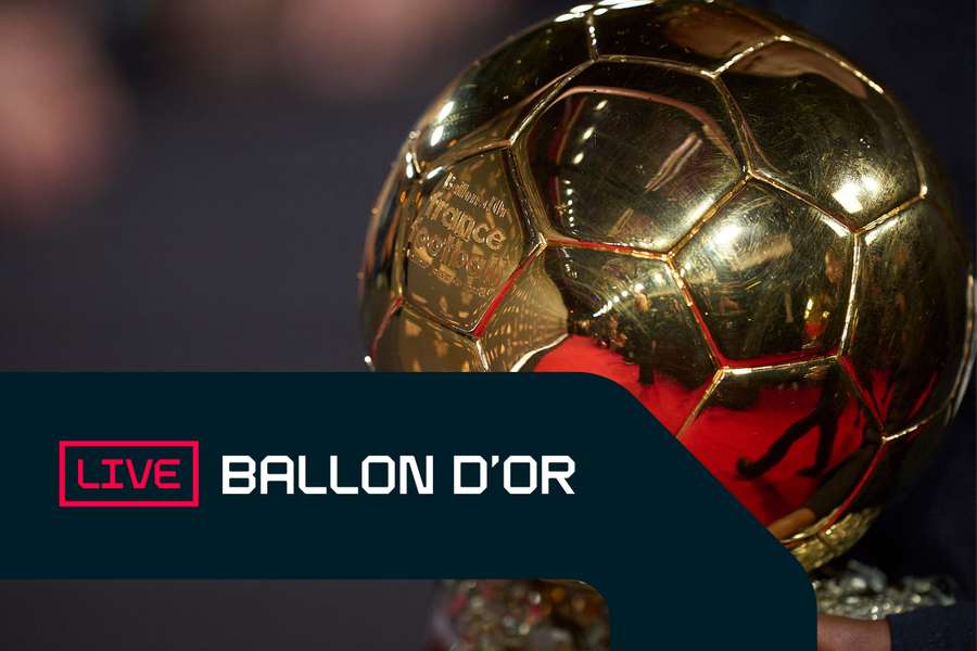Le Ballon d'Or d'Ousmane Dembélé. Le Ballon d'Or d'Ousmane Dembélé.