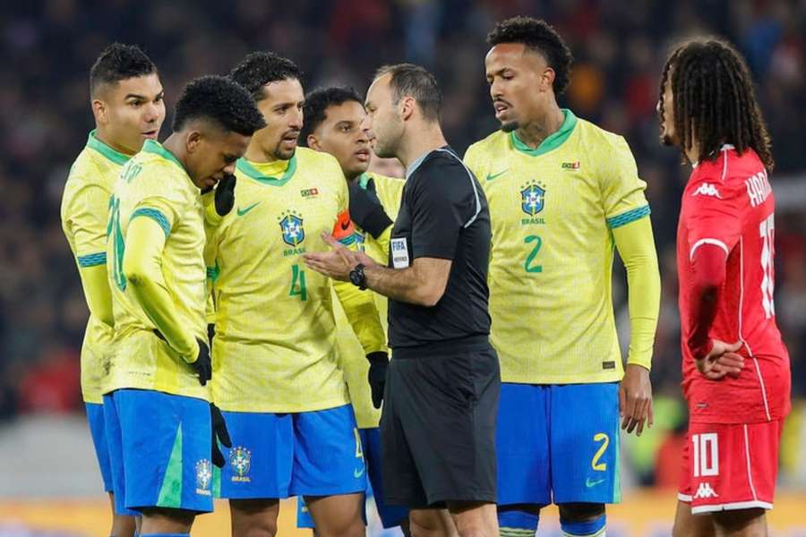 Casemiro, Estêvão, Marquinhos e Militão em Brasil x Tunísia