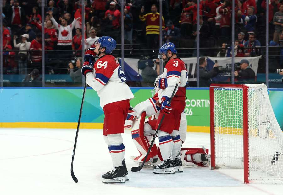 Zklamaní Kämpf s Gudasem.