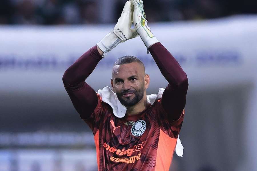 Weverton está a caminho do Grêmio