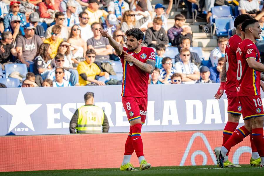 Arambarri celebra su gol