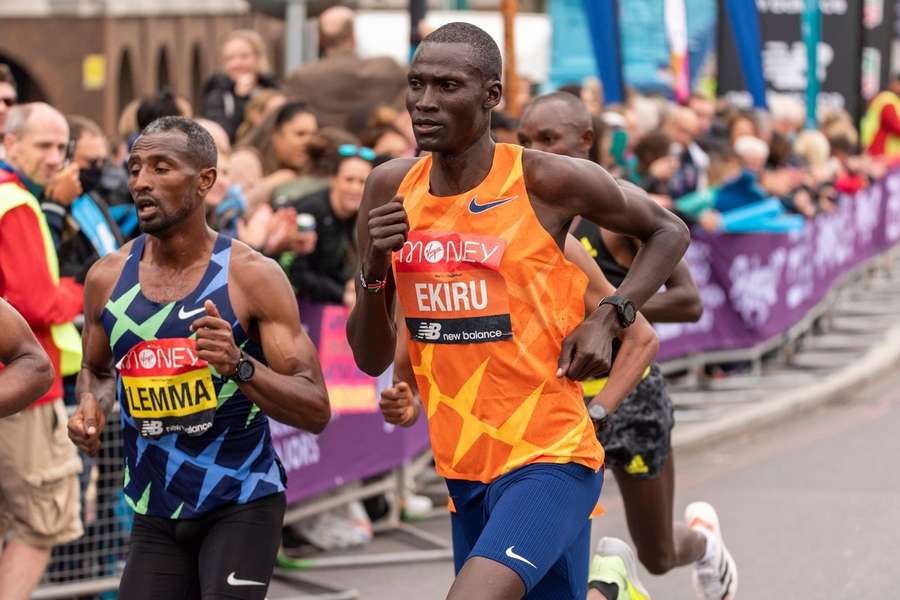 Titus Ekiru participating in the London Marathon back in 2021