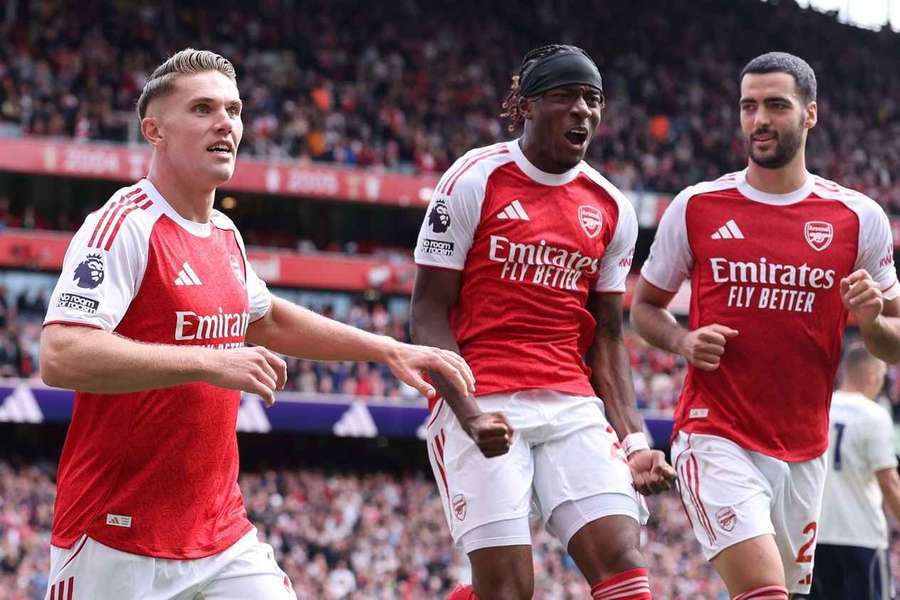 Gyökeres festejou pelo Arsenal