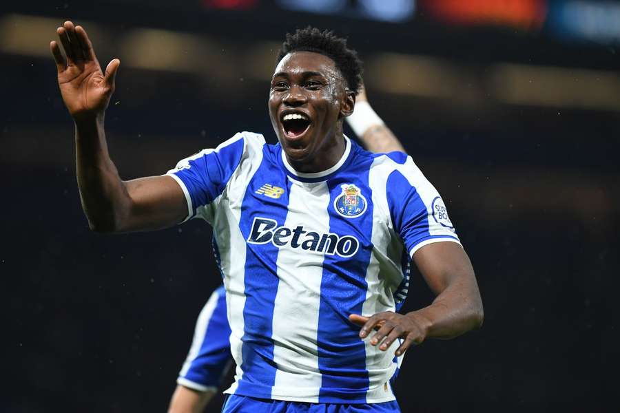 Samu Aghehowa's double took Porto to victory
