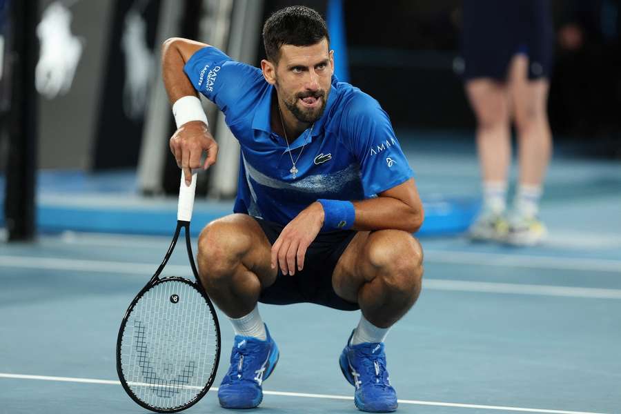 Novak Djokovič by měl nastoupit k semifinále s Alexanderem Zverevem.