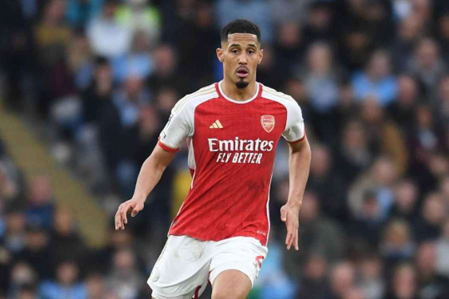 Arsenal jedná o prodloužení spolupráce s obráncem Williamem Salibou