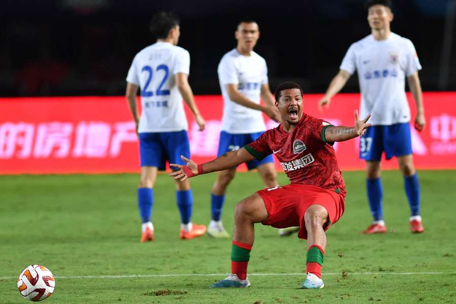 Extremo regressa ao futebol português