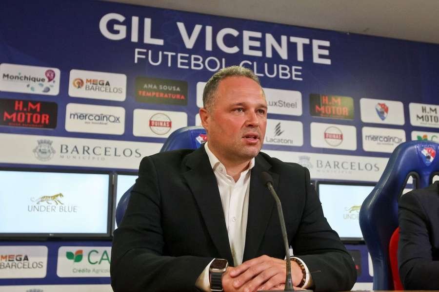 Vítor Campelos, treinador do Gil Vicente, lançou jogo com o Famalicão