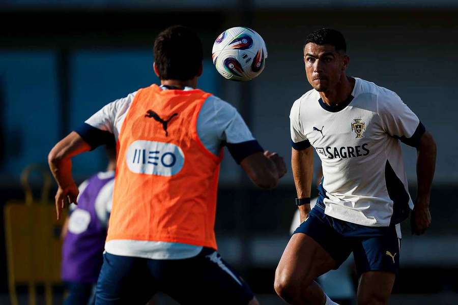 Ronaldo no treino de Portugal