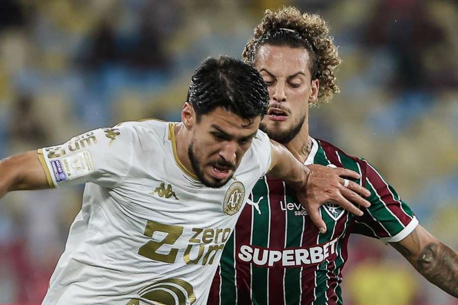 Fluminense venceu Chapecoense por 2 a 1 no primeiro turno