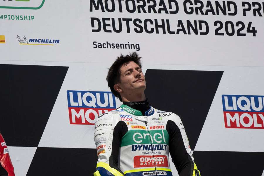 Hector Garzo après sa victoire au Sachsenring en juillet.