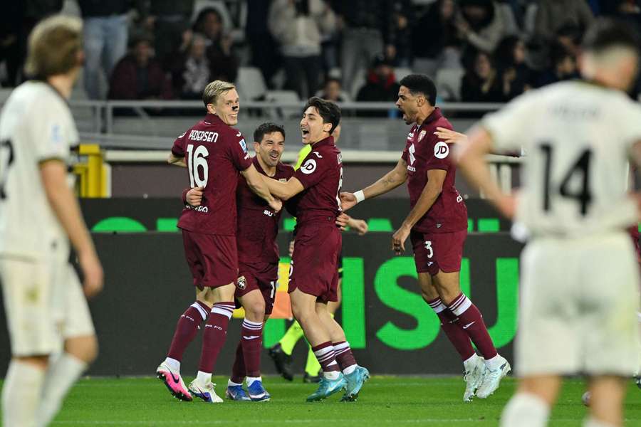 Parma si dala v Serii A dva vlastní góly Parma si dala v Serii A dva vlastní góly