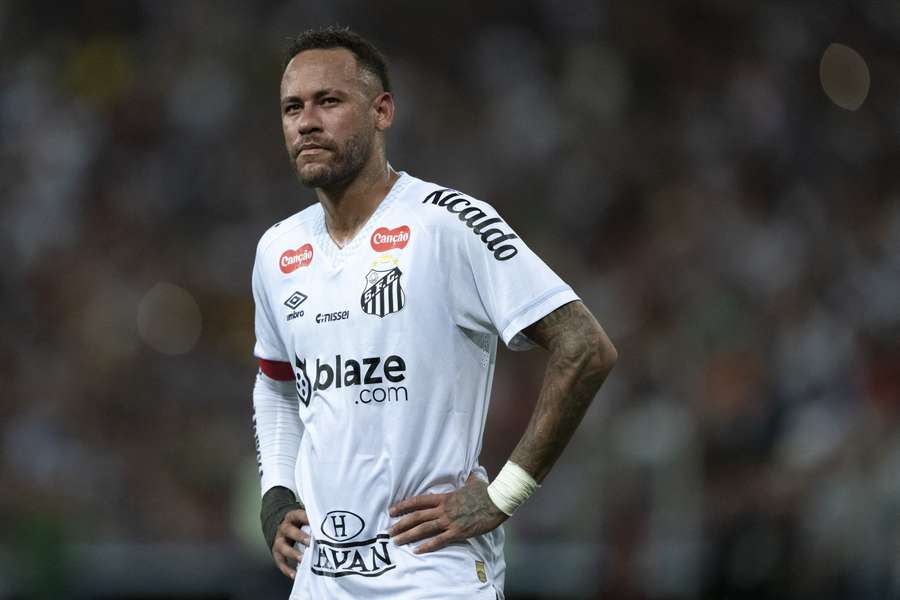 Neymar wraca do szpitala.